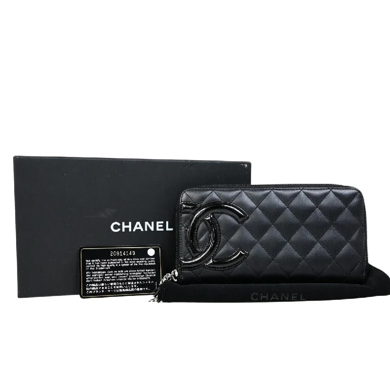 Keychains with fabric clips-Chanel Cambon  Leather Wallet  (Pre-Owned)