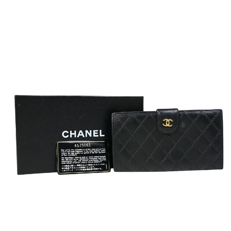 Keychains with tassel details-Chanel Coco Mark  Leather Wallet  (Pre-Owned)