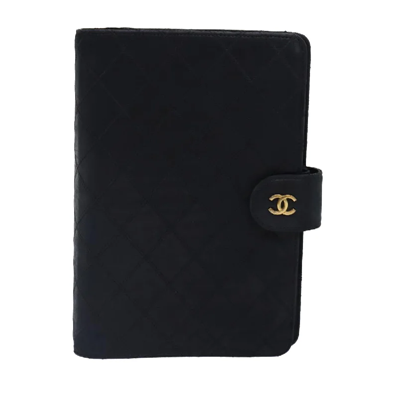 Wallets with tight flaps-Chanel Couverture Agenda  Leather Wallet  (Pre-Owned)