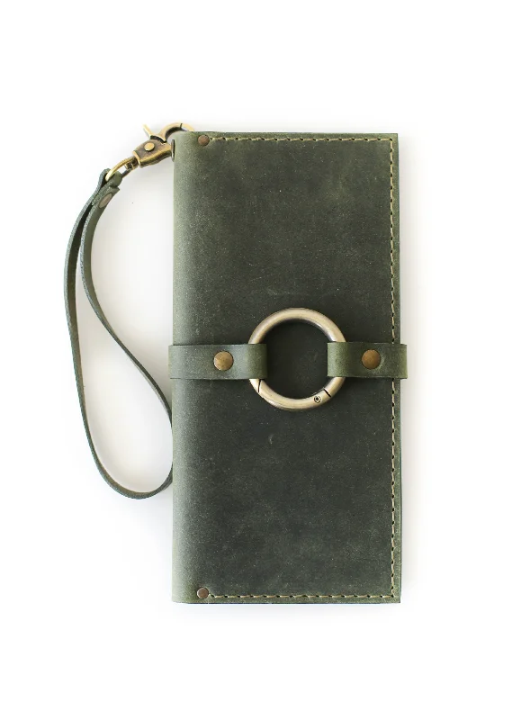 Backpack for rugged hikes-Green Long Leather Wallet